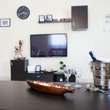 Modern And Quiet Few Minutes From The City Center Thessaloniki Buitenkant foto